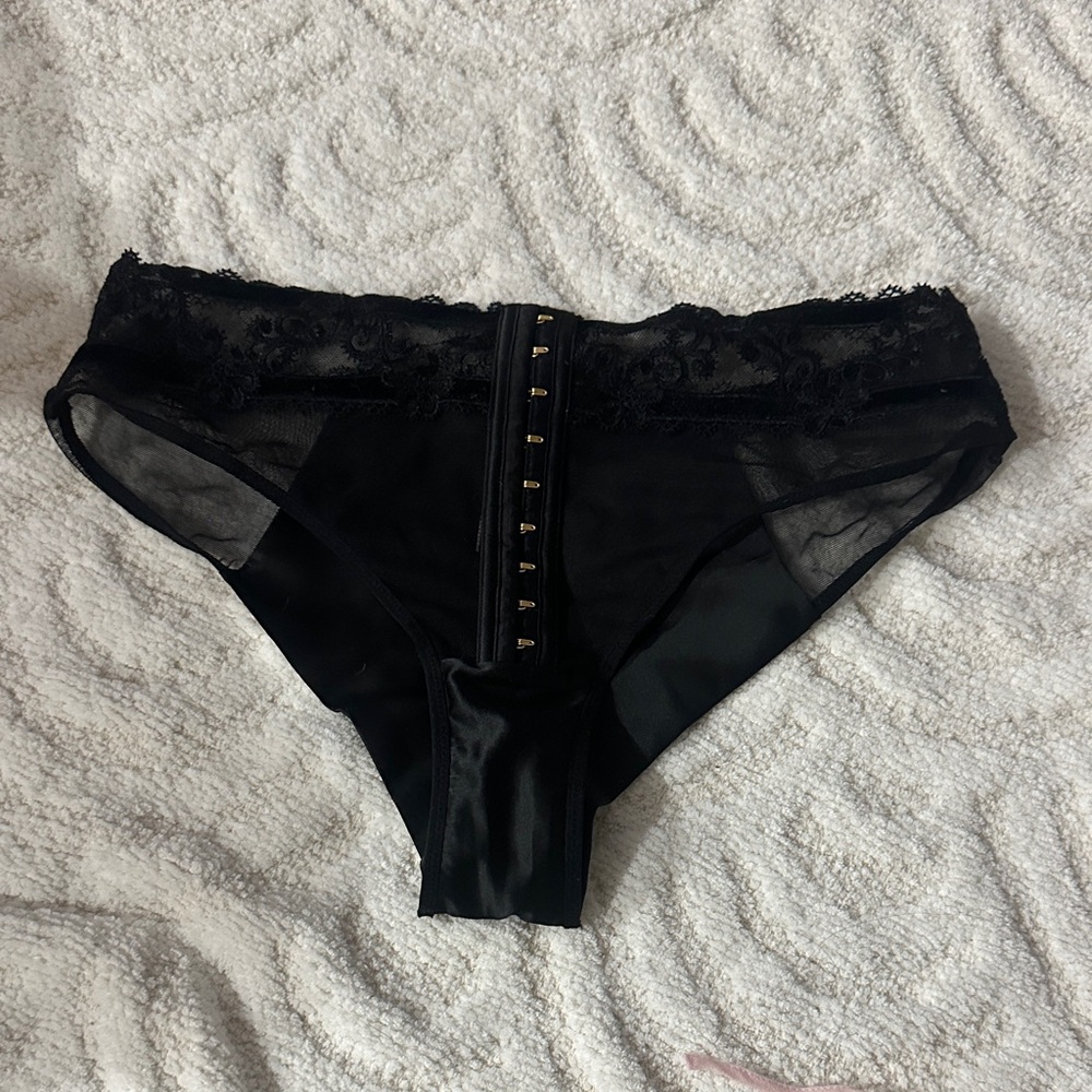Victorias Secret Cheeky Panty